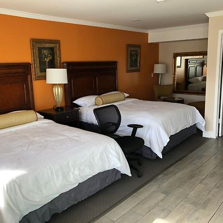 Howard Johnson By Wyndham Ridgecrest, Ca Екстер'єр фото