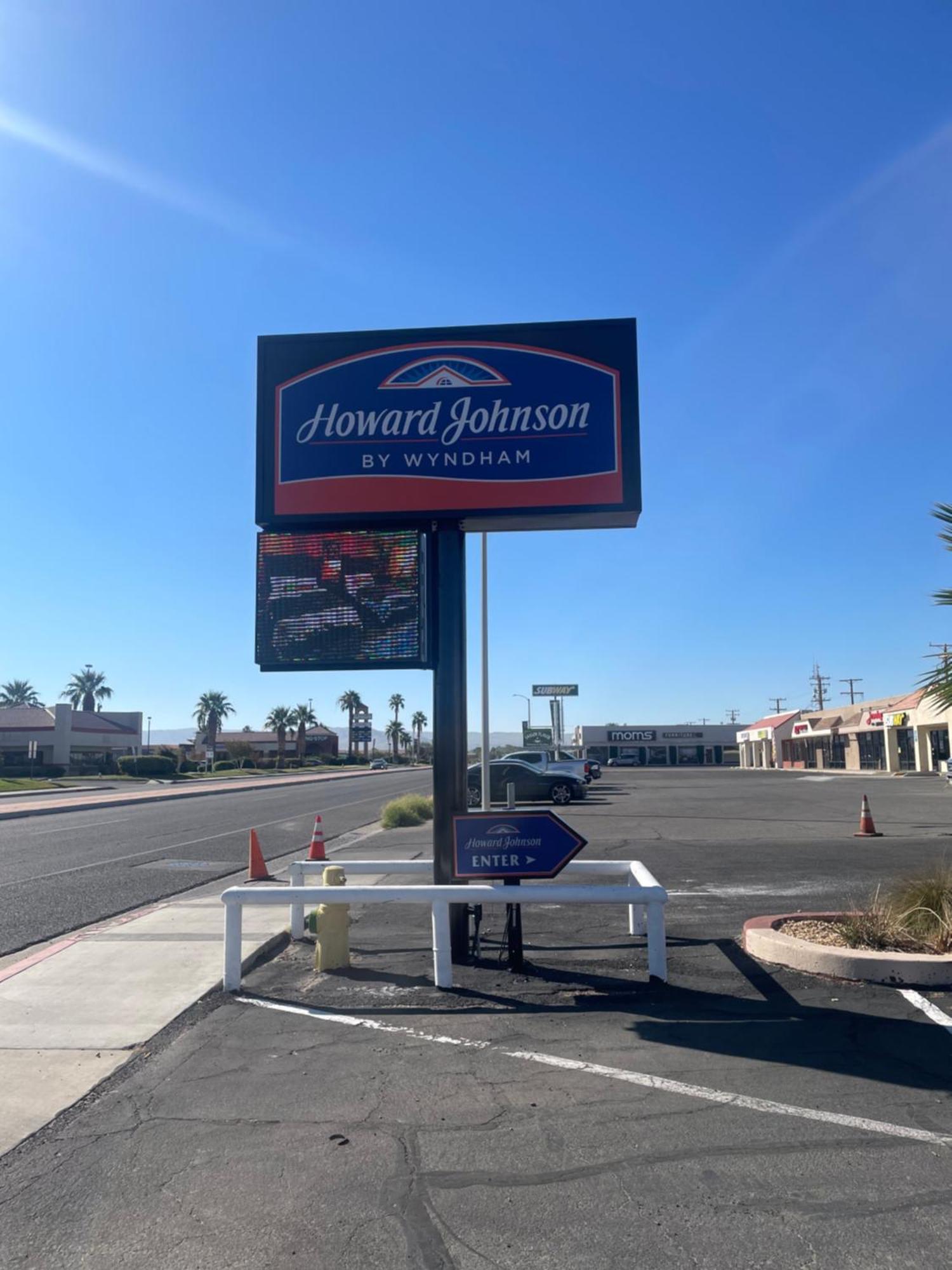 Howard Johnson By Wyndham Ridgecrest, Ca Екстер'єр фото
