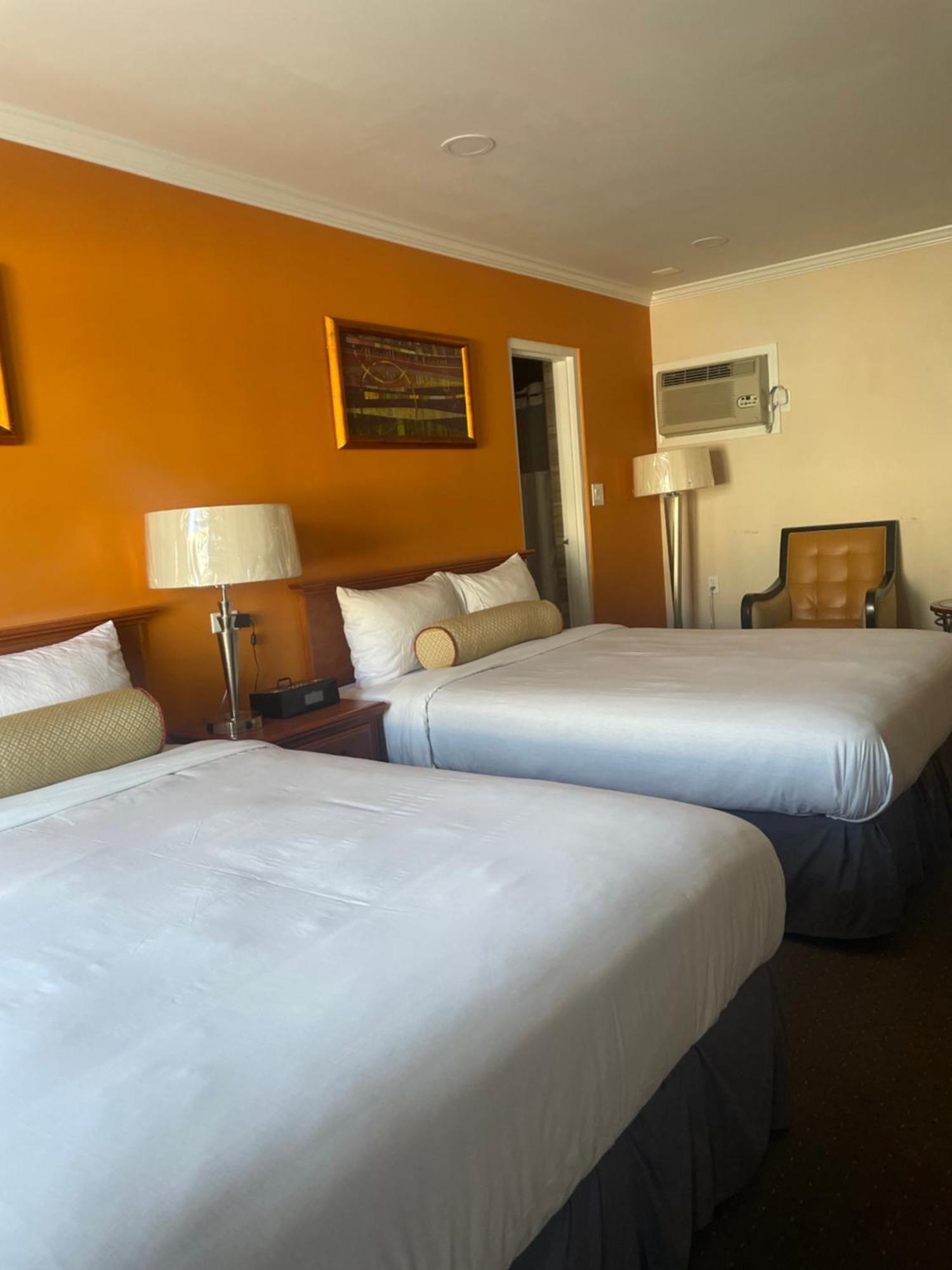 Howard Johnson By Wyndham Ridgecrest, Ca Екстер'єр фото