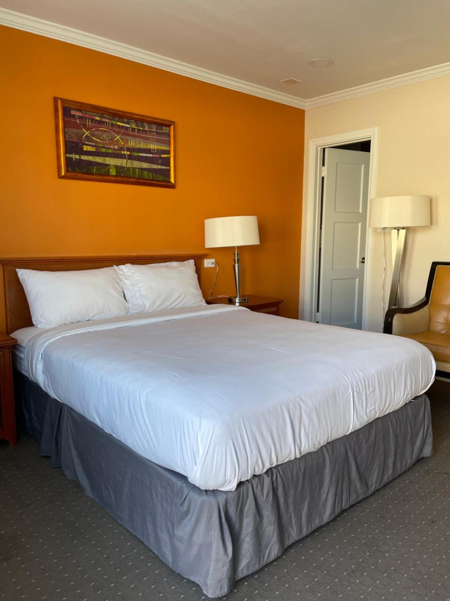 Howard Johnson By Wyndham Ridgecrest, Ca Екстер'єр фото